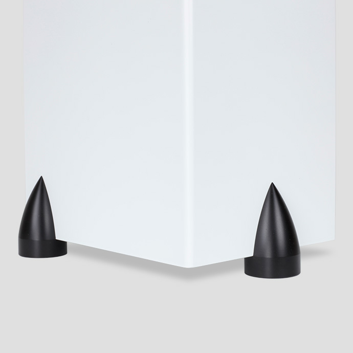 Totem Acoustic Bison Twin Tower white oak