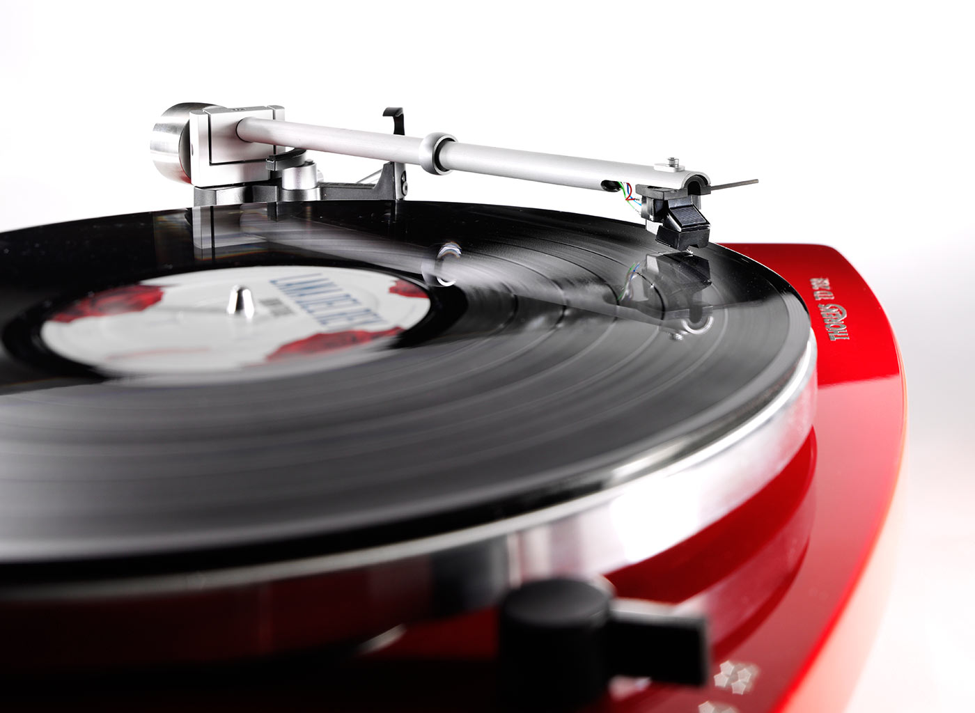 Thorens TD 209 highgloss red