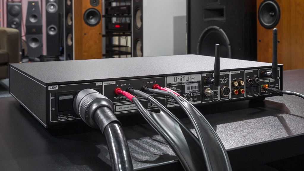 Тест сетевого проигрывателя Naim Audio UnitiLite