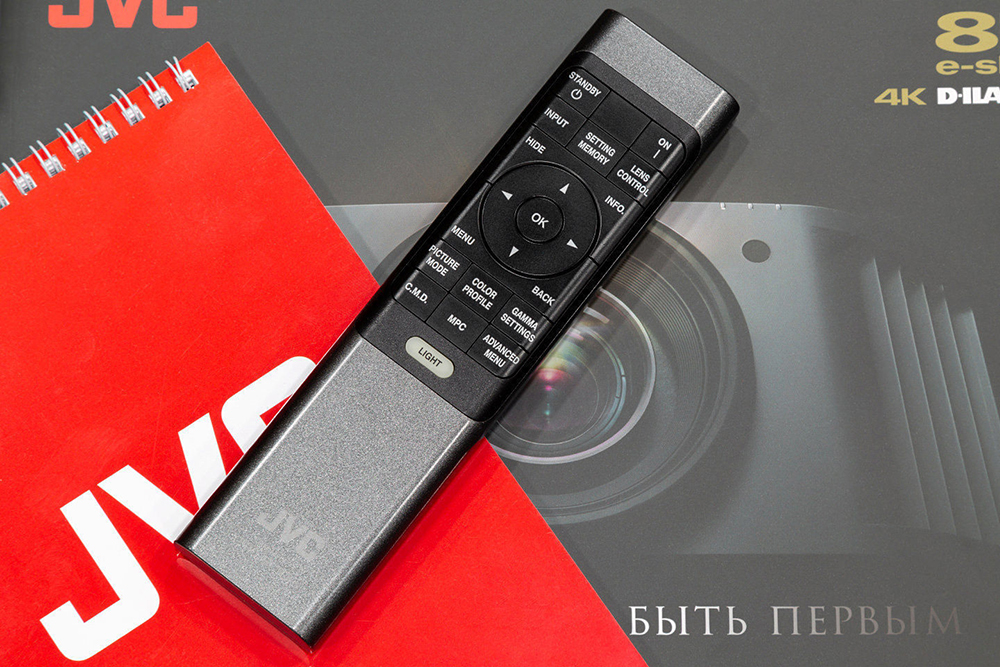 jvc_dla_n7_08.jpg