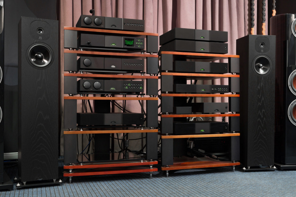 Naim_NAP_300-4.jpg